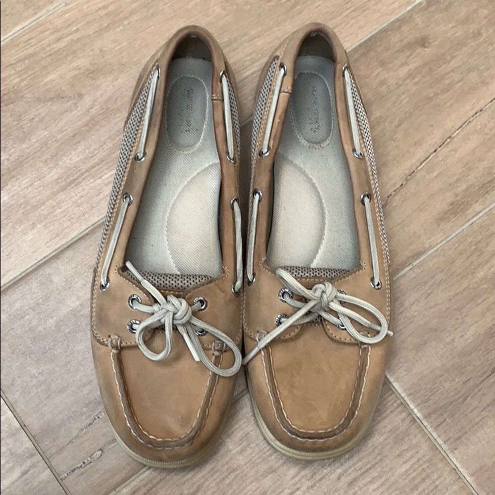 Sperry topsider